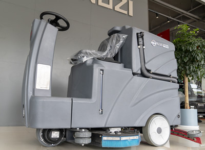 揚子洗地機(jī)