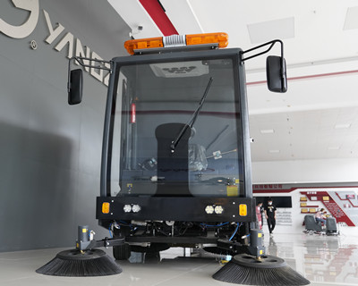 揚(yáng)子電動(dòng)掃地車 揚(yáng)子電動(dòng)掃地車